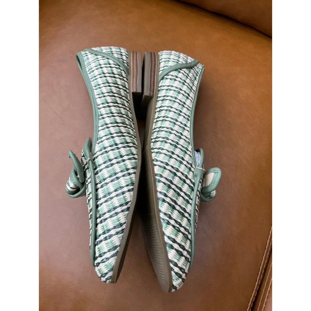 Liz Claiborne liz claiborne